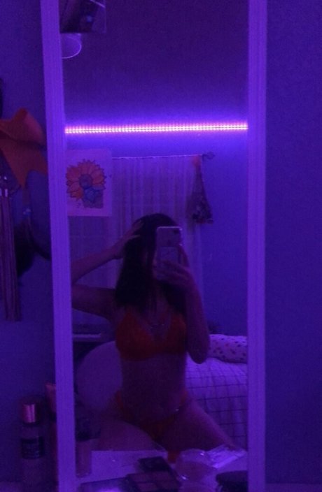 Vy Tran ホットなポルノスター 写真