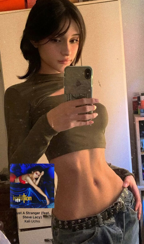 Maxima Sahar ヌードモデル 画像