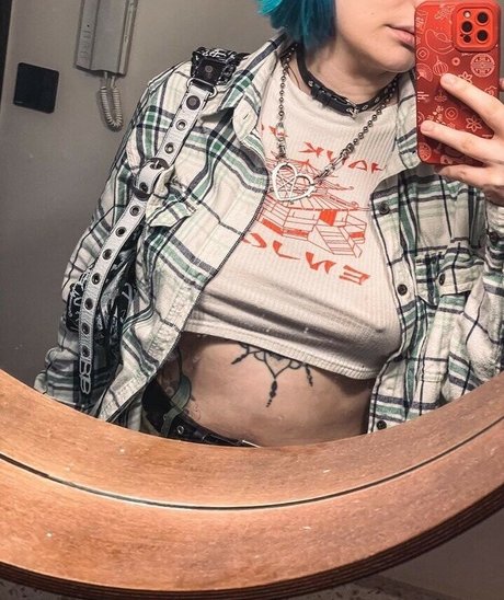 Weronika Truszczynska profile image