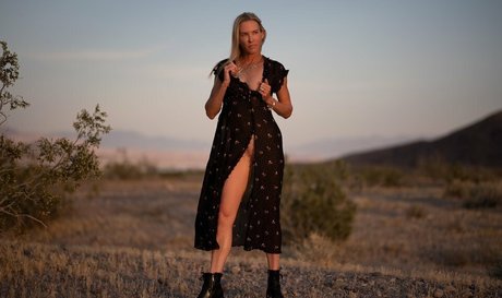 Suzy Favor Hamilton HDスター 写真