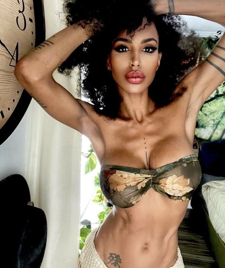 exoticvibegoddess1 高品質のスター アーカイブ