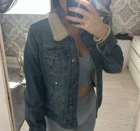 Faylee Oxenham セックスモデル 写真