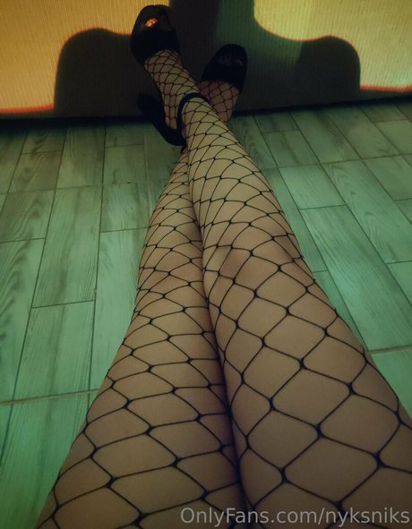 Nyks Niks 完璧な女優 写真