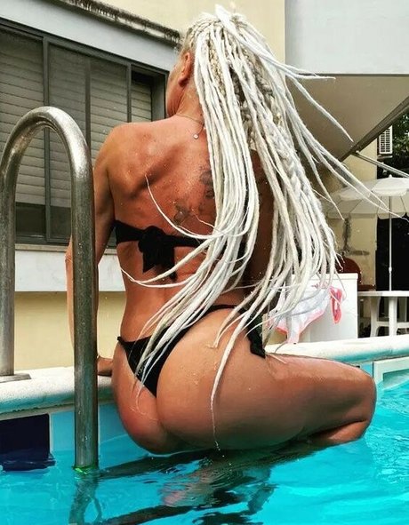 Loredana Modugno 独占モデル 画像