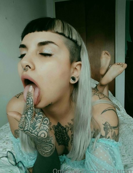 imbellatrixx モデル 写真