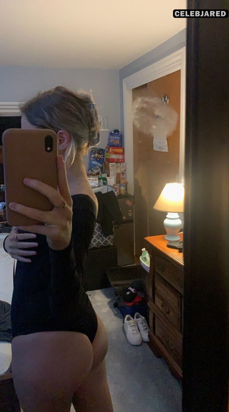 Alyssa Bryanne アートモデル 写真