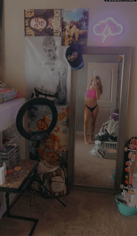 Savannah Colver XXXモデル アーカイブ