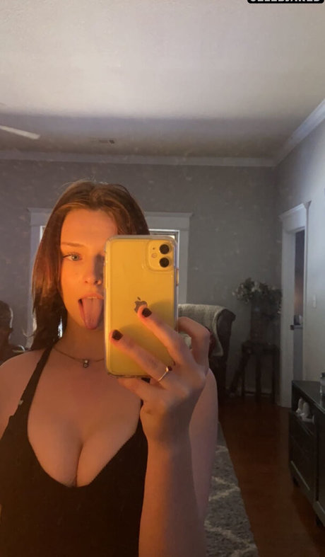 Savannah Colver ポルノスター ヌード 写真
