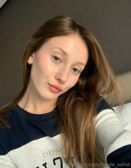 Nicole Fairy 美しいスター 写真