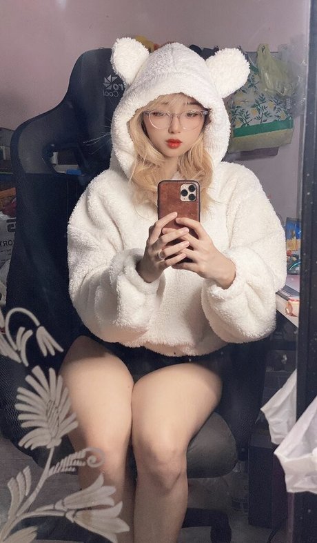 Mercury Nguyen 美しいスター 写真