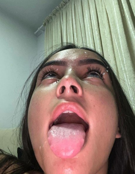 Emily Ferrer セックスモデル 画像