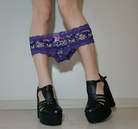 creamyspot ポルノ女優 写真