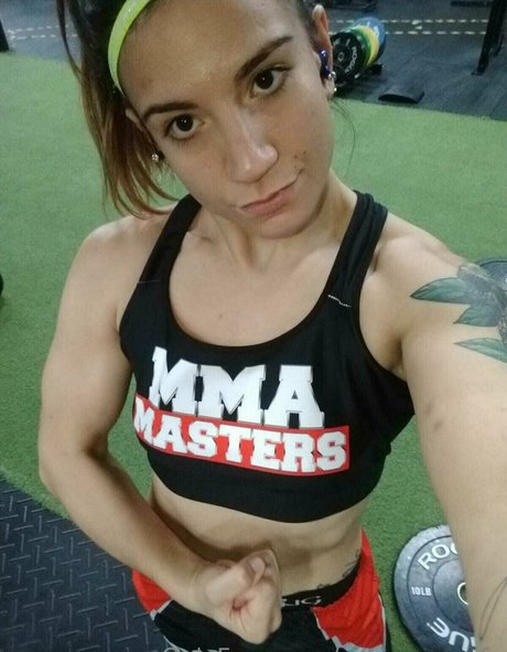 ailu perez ufc ポルノスター 独占 写真