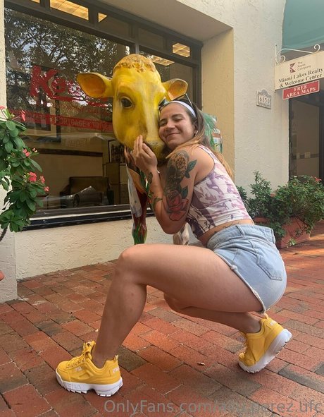 ailu perez ufc セクシーモデル 画像
