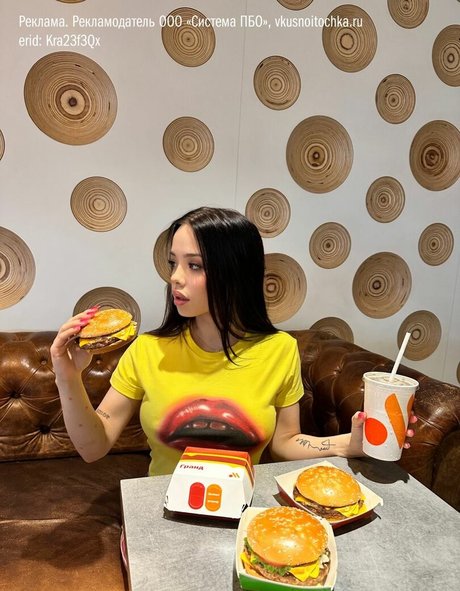 lyna com 高品質スター 写真