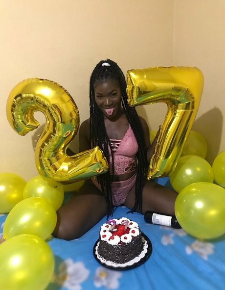 chocolate kitti アート女優 写真