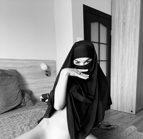 アナルプリンセスオンリーファンズ 無料セクシー 写真