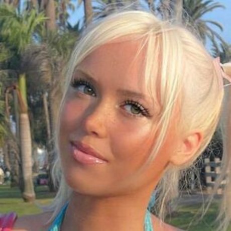 Jaydn Beahm セクシー女優 写真