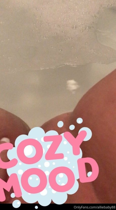 allie babe88free 裸のモデル 写真