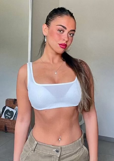 Shira Harif エロティックモデル 写真