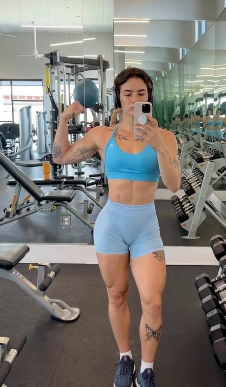 Kelly Matthews 最高のモデル 画像
