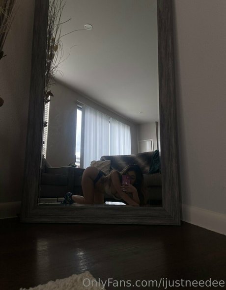 ijustneedee セックスポルノスター 写真
