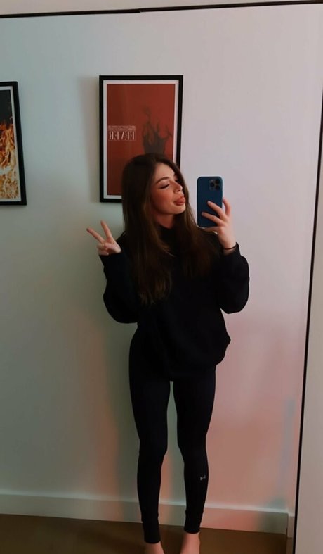 Chrissy Costanza 美しい女優 写真