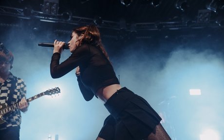 Chrissy Costanza 素敵なスター 画像
