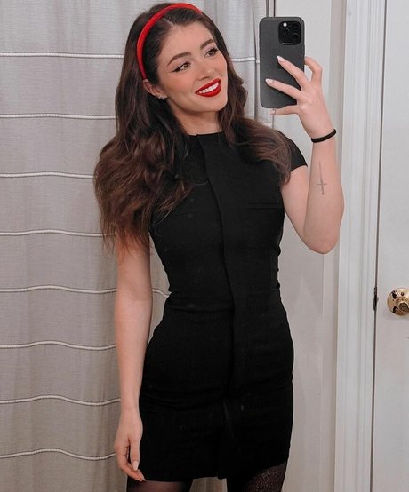 Chrissy Costanza 高品質スター 画像