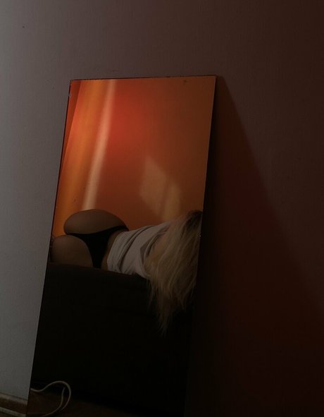 Justyna Czerwinska ポルノモデル 写真