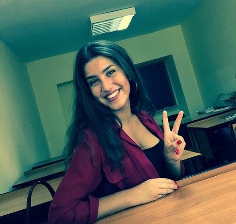 Valeriia Simavonian かわいいスター 画像
