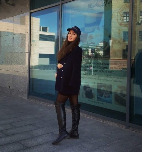 Valeriia Simavonian アートスター 写真