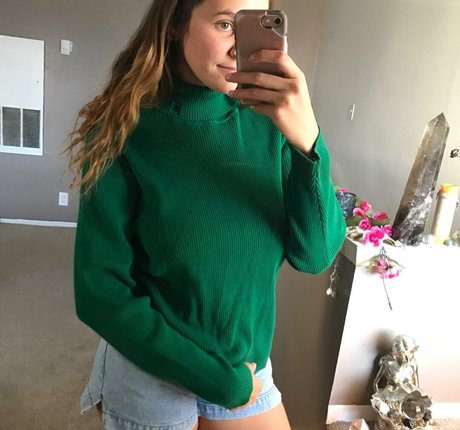 Autumn Brianne profile image