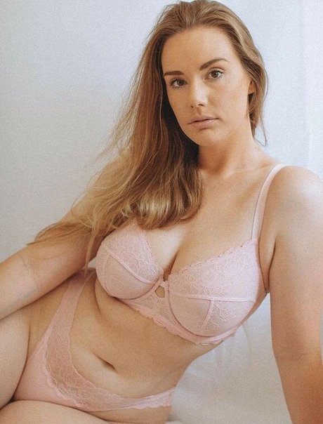 Amelia Jaane 素敵なスター 写真