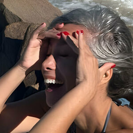 Krishna Mahon 裸モデル 写真