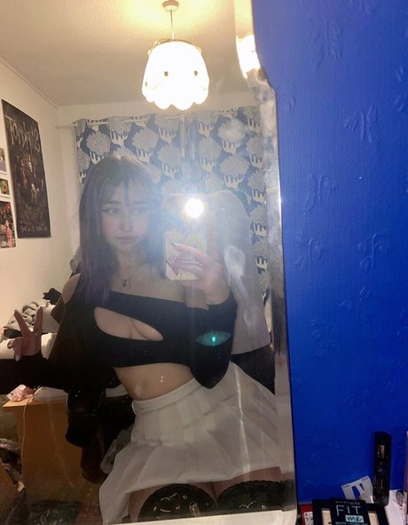 Allykitti かわいいモデル 写真