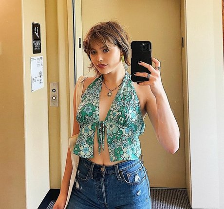 Kerri Medders 限定スター アーカイブ