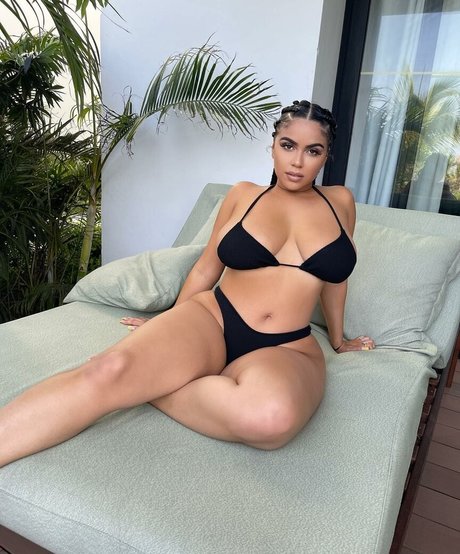 レズビアンアナルストラップオンOnlyFans 無料 写真