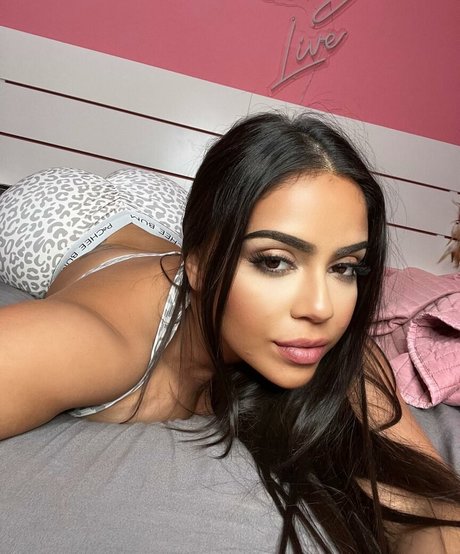 Jessenia Rebecca top profile image