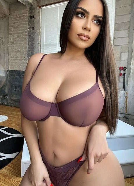 Jessenia Rebecca xxx女優 画像