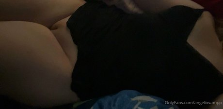 angelixvampp かわいいポルノスター 画像
