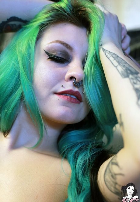 Chalkmoon セクシー女優 写真