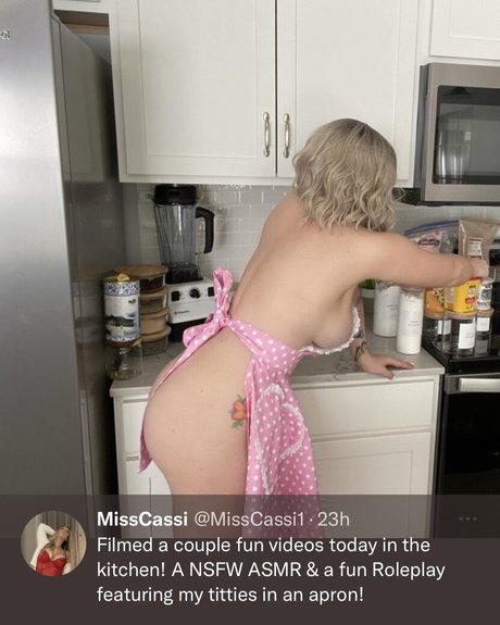 Cassi ASMR XXXモデル 写真