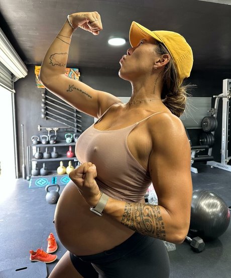 Hannah Eden Fitness ヌードモデル アーカイブ