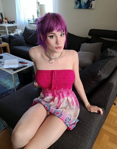 Softcore アート女優 画像
