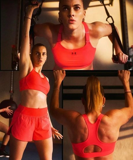 Female Football 高品質のポルノスター 写真