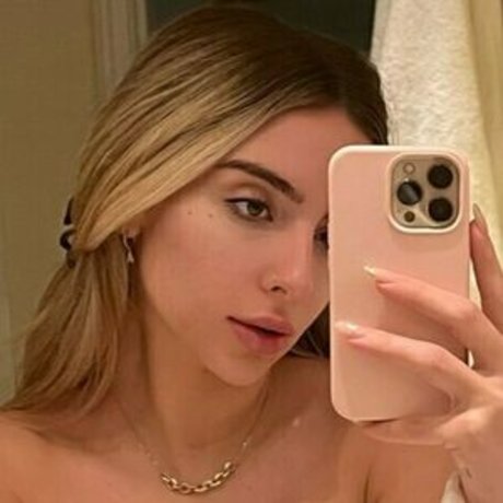 Bruna Lima ポルノスター セクシー 画像