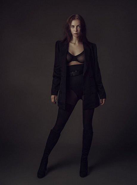 Sofie Johansen ポルノモデル 写真