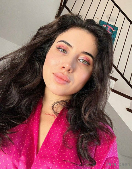 kara xaen ホットなポルノスター 写真