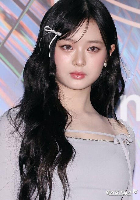 Hanni Pham 無料モデル 画像